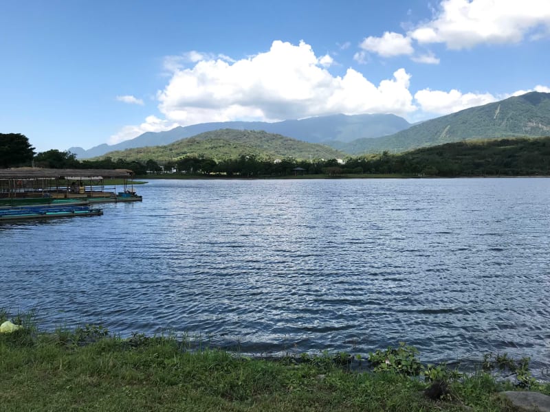 大波池，享受池上如詩如畫的湖岸風景